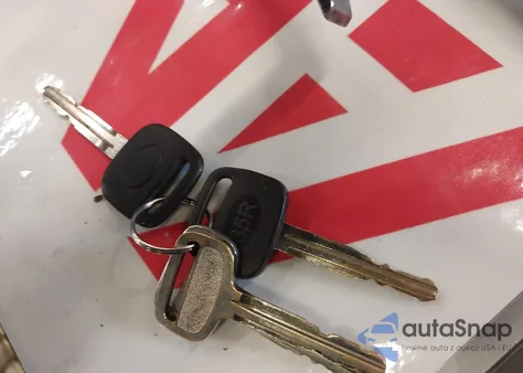 2002 Toyota Sienna Ce z USA, uszkodzony, nr VIN 4T3ZF19C72U461543